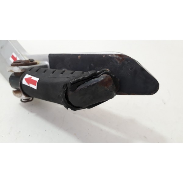 Bacalhau Esquerdo Honda Cb 600f Hornet 05/07 Descrição 41130