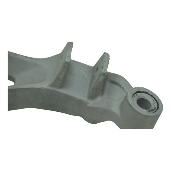 Suporte Pedaleira Traseira Dir Avaria Honda Cb 500 F 14-15 Prateado