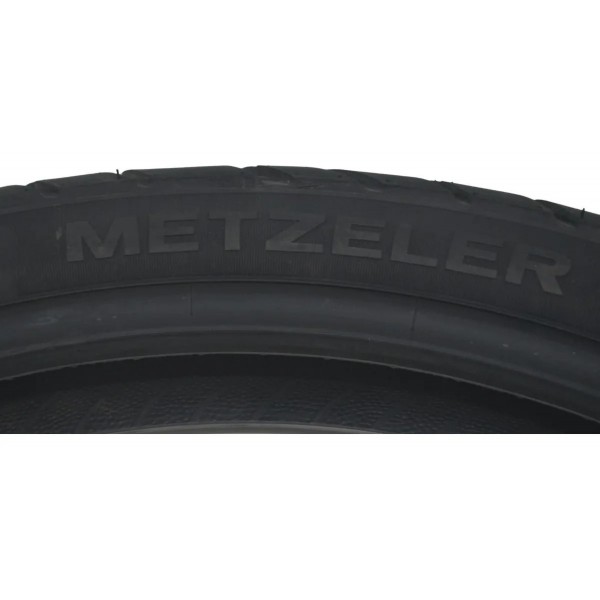 Pneu Metzeler Karoo Street 90/90-21 M/c 54v C/detalhes